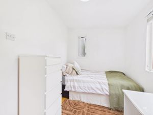 Photo 18- click for photo gallery